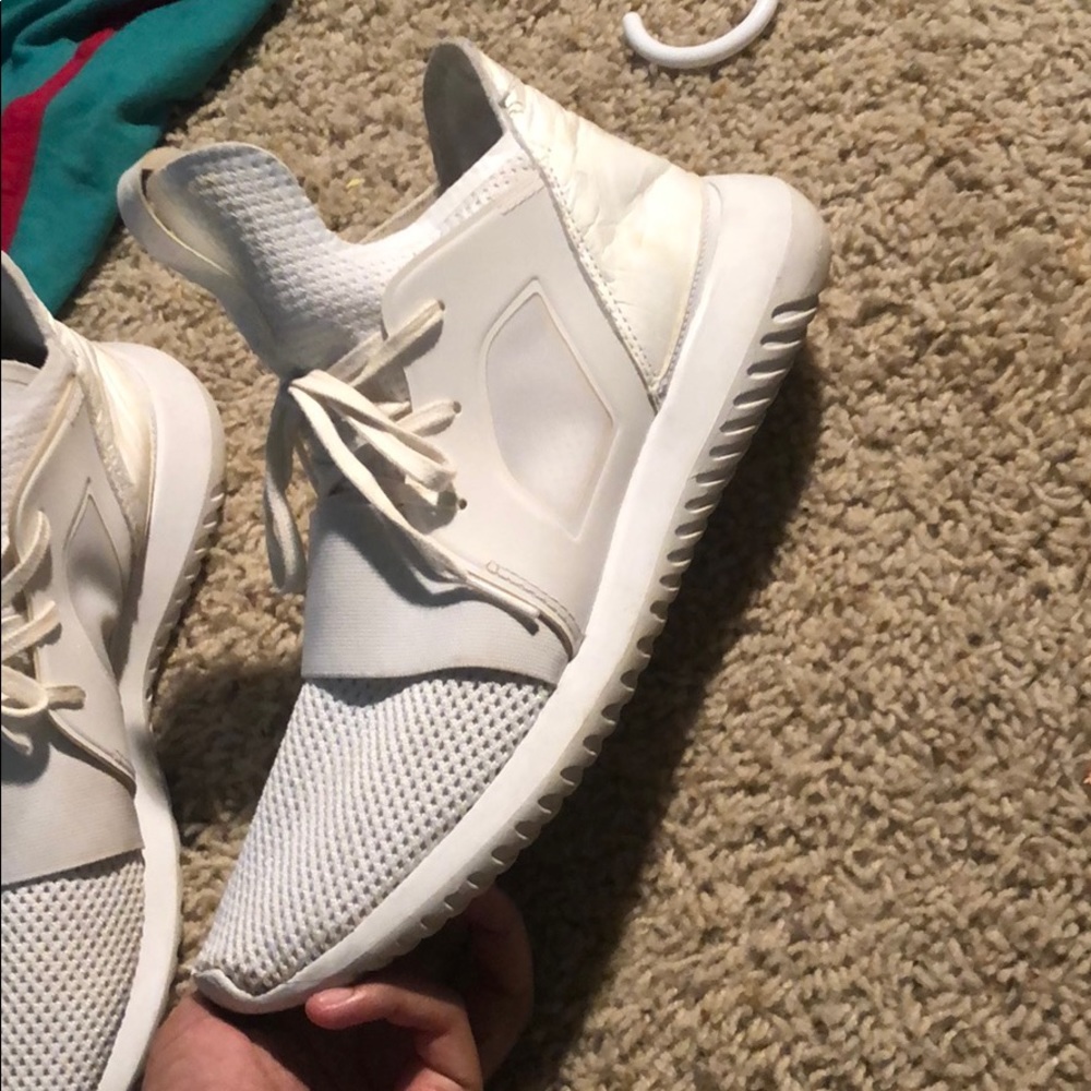 Adidas - Picture 2 of 3